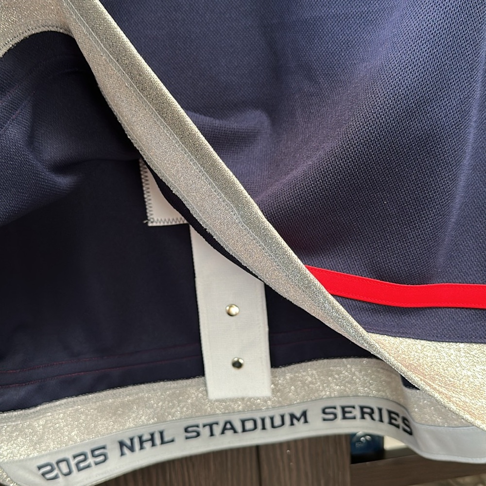 Adam Fantilli Columbus Blue Jackets Fanatics 2025 NHL Stadium Series Jersey - Picture 5 of 10